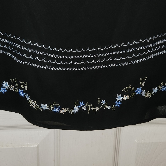 Black Skirt - Picture 2 of 3